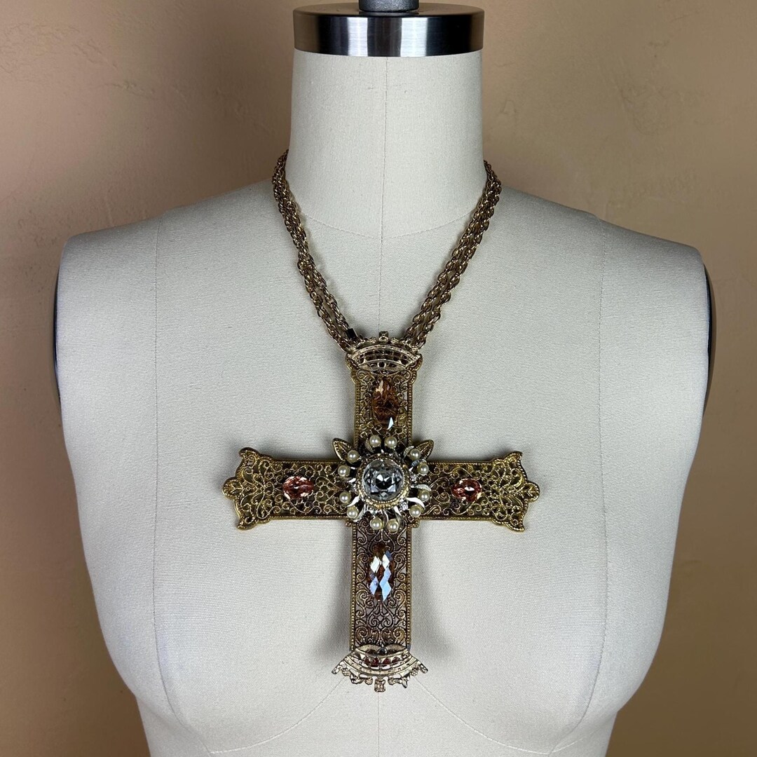 Black Label Gothic Flower Collaged Byzantine Cross/crucifix: Gold With ...