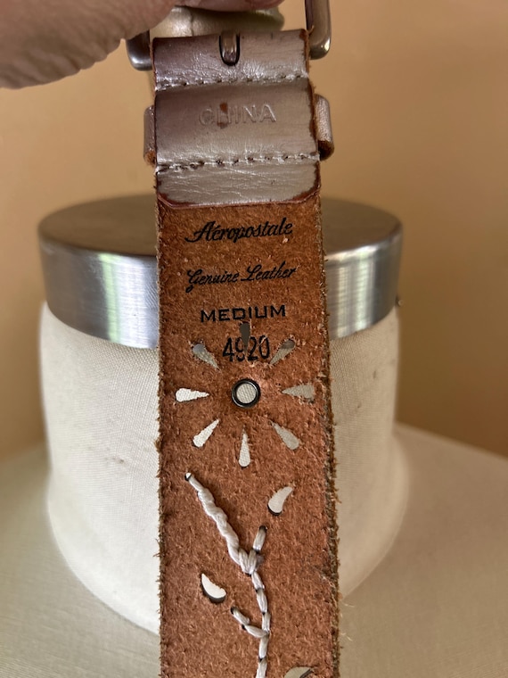 Vintage Leather Belt with Silver Metal Floral Buckle Jynqra Engraved Flower Buckle Belt Vintage Western Belt  main image 3
