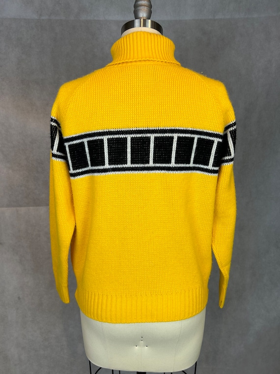 Vintage 1970s Iconic Taxi Yellow with Black Strip… - image 3