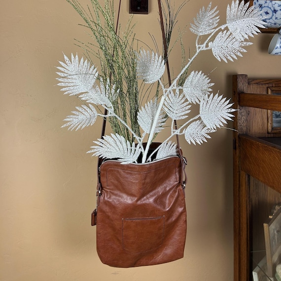 Vintage Genuine Leather Shoulder Bag in Fold Over Envelope Style - Designer Brand With Zipper Top, Logo Dog Tag, Adjustable Handle Length