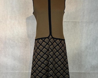 Vintage 1960s 100% Pure Wool Brown & Black Italian Designer Knit Dress or Jumper - A Mod Classic