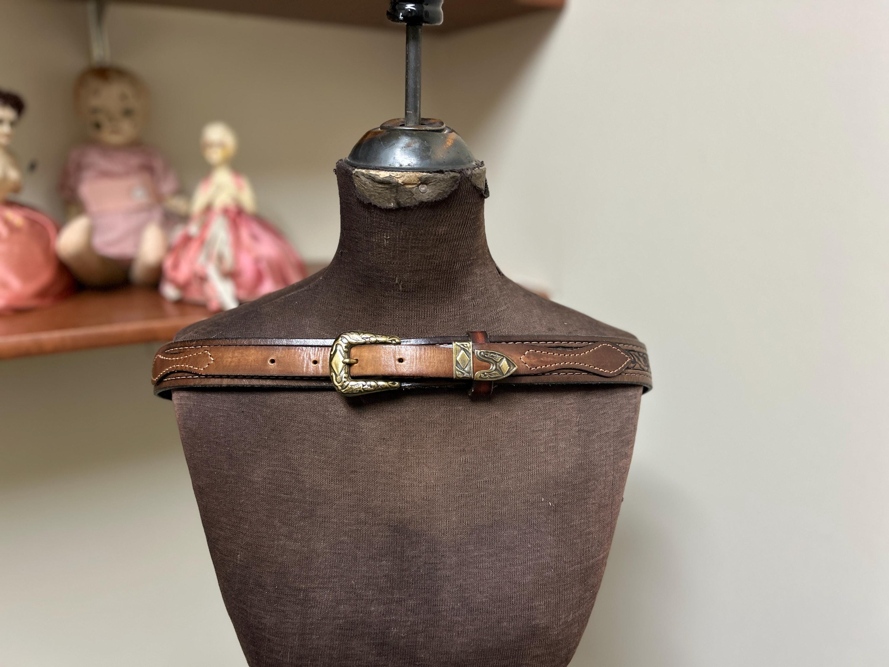 Vintage Genuine Brown Tooled Leather Belt With Tooled Design  display picture 3