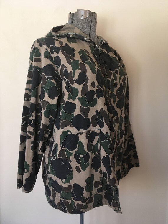 Vintage 1960s Naturally Distressed  Army Camoufla… - image 2