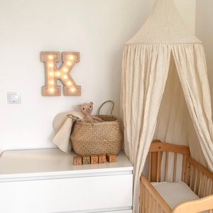 Luz noturna infantil de madeira, decoração de berçário artesanal, iluminação ecológica, presente para meninos e meninas, letra LED personalizada, letra luminosa de letreiro