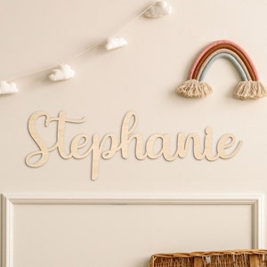 Letrero sobre la cuna, letra grande con el nombre del bebé, decoración de pared de madera, arte para guardería de niñas, nombre de pila personalizado, nombre de niño recortado