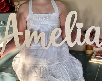 Nome del bambino ritagliato Cartello in legno con nome Nome in legno Decorazione personalizzata per la cameretta dei bambini Decorazione da parete con nome