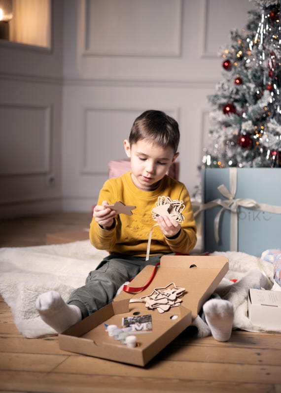 Amosfun 3pezzi Slitta Decorativa in Legno per Albero di Natale Ciondolo Natalizio Forma di Slitta Ornamento da Appendere per Feste