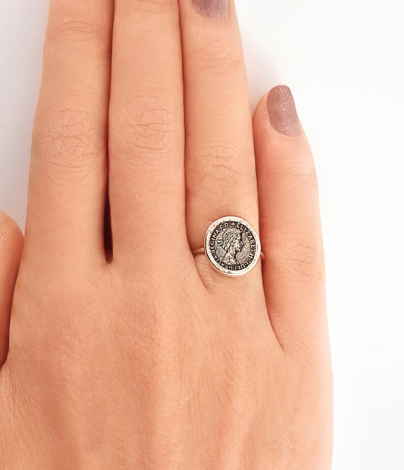 Royal Coin Ring Elizabeth II Coin Ring Dainty Coin Ring Etsy