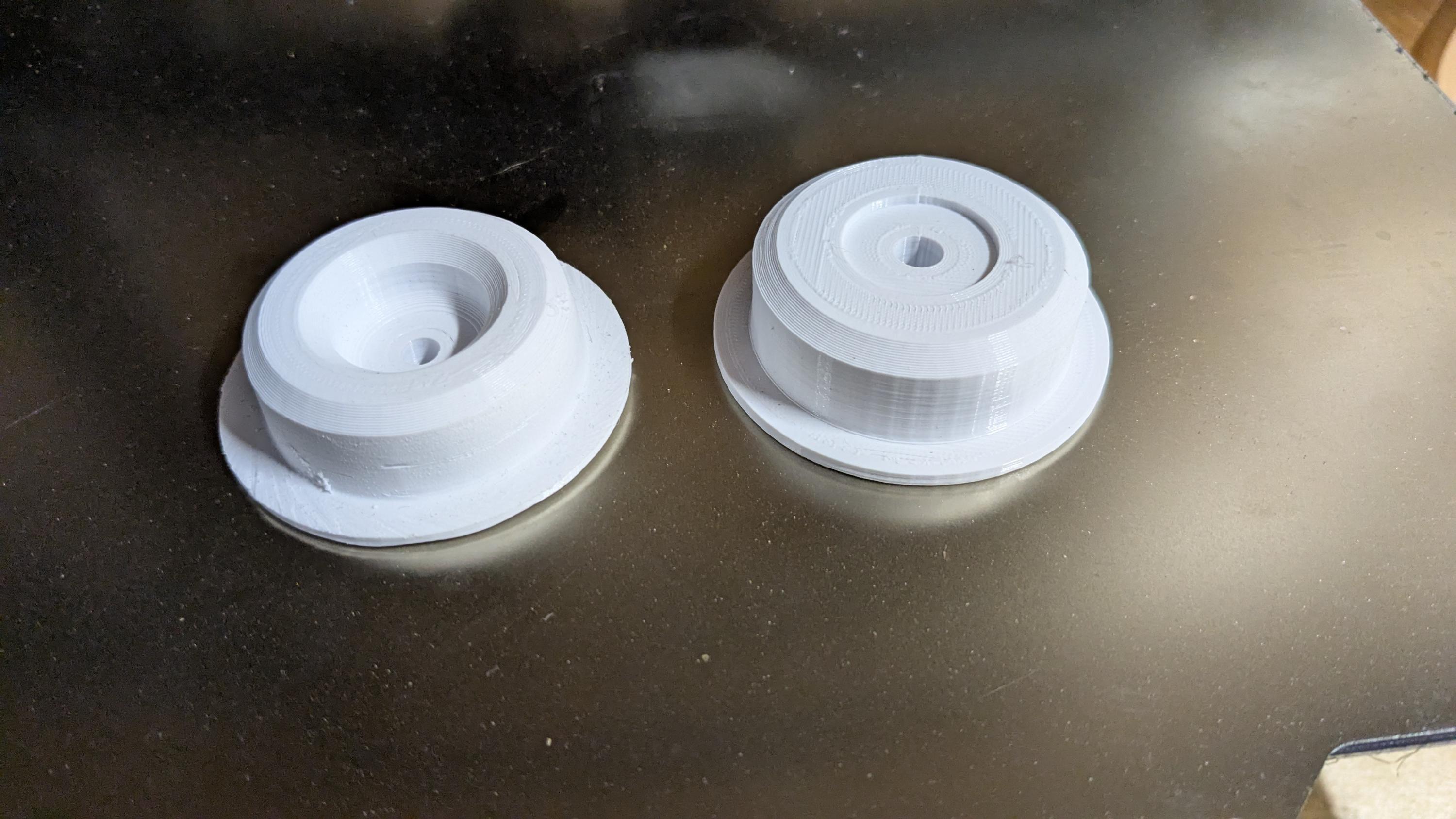 Scott adapter for the 34361 & 34379 module. Convert to the 2" core roll.