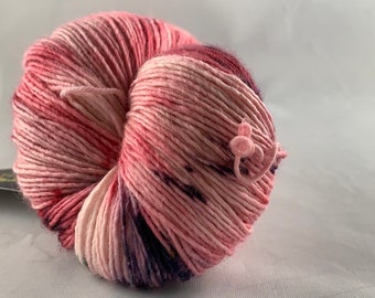 Dead Roses -- Spaghetti 100% SW merino fingering single ply 417 yards, hand-dyed yarn