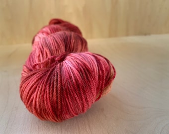 Painting the Roses -- Izzy 80/10/10 SW merino cashmere nylon 452 yards, hand-dyed yarn