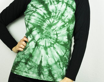 Green Tie Dye Spiral Shirt Size S, Baseball Longsleeve Tee Genderneutral, Circle Dyed Top, Upcycled Fashion