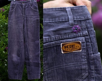 Pantaloni di velluto a coste viola grigio vintage riciclati XS, pantaloni ricamati a mano con foglie di fiori glitter, pantaloni sfumati degli anni '80, pantaloni in cordoncino affusolato