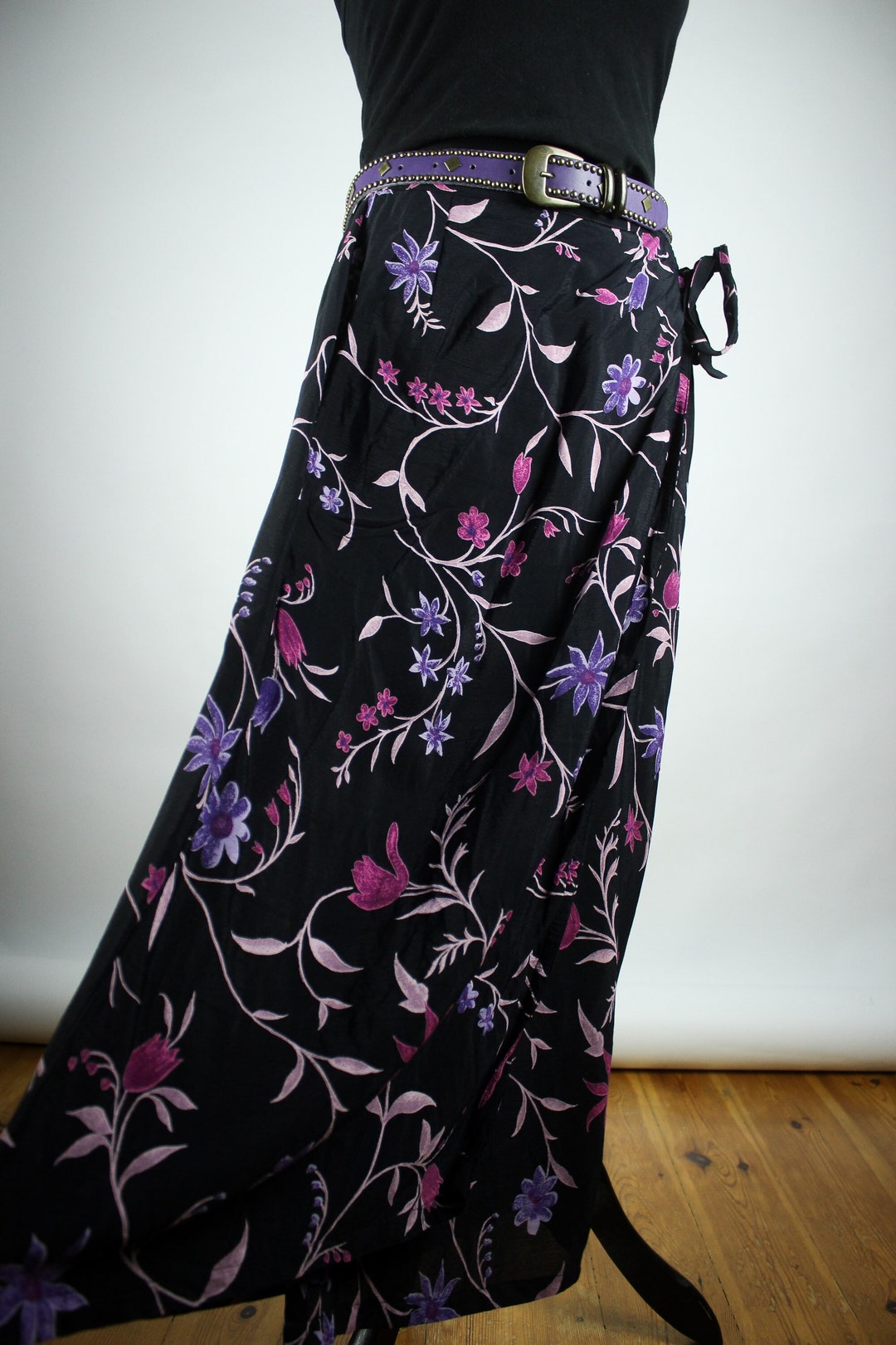 S wrap flower skirt mini ブラック il_1080xN.3786455286_qgm5.jpg