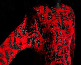 Vintage Red Black Print Shirt Abstract M, Red Batwing Blouse Black Brushstrokes White Dots Print, Romantic Goth Top Stretchy Crepe Fabric