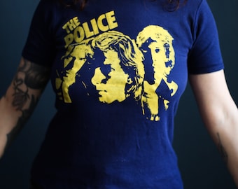 Vintage THE POLICE Shirt, Blaues Unisex T-Shirt, Original 80er Jahre Bandshirt, Siebdruck Musik Tshirt Gelbes Portrait, Single Stitch Tee