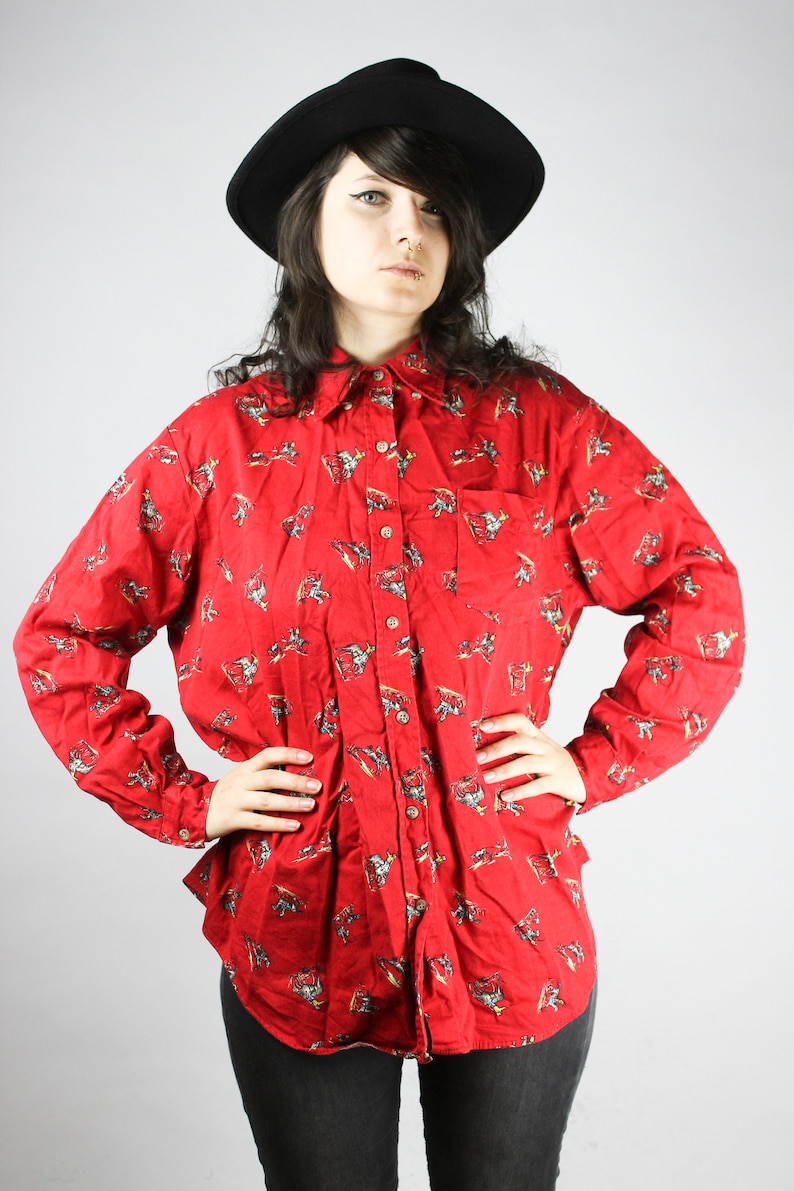 Vintage Red Blouse Western Cowboy Rodeo Shirt Colorful Horses Horseman Pattern Unisex Cute Grunge Alternative Mod Hippie Summer 80s 90s