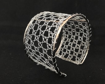 Kit - Bobbin Lace Bracelet kit with pattern and thread