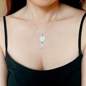 Collar de perlas de agua dulce de plata de ley, collares de plumas para mujeres, collar de piedra de nacimiento de junio para la abuela, regalo del Día de las Madres de la hija