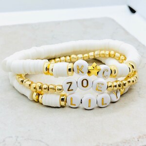 pulsera de palabras personalizadas, pulseras de nombre personalizadas para mujeres, pulsera de cuentas de letras de disco de arcilla, pulsera de novia lesbiana, cuenta del alfabeto