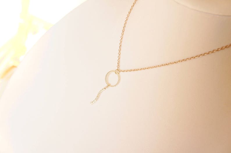 Minimalist Necklace Best Sterling Silver Circle Necklace VERTICAL BAR NECKLACE Everyday Necklace Karma Necklace Silver Halo Necklace