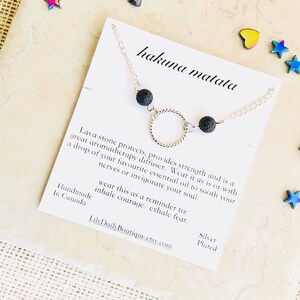 女性のためのインスピレーションネックレス、シルバーサークルネックレス、エッセンシャルオイルディフューザーネックレス、溶岩石ネックレス、お母さんへの誕生日プレゼント