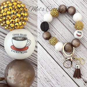 Pulsera con llavero de café/con cuentas/elástica/de muñeca/con cuentas gruesas/el café lo soluciona todo/para amigas/maestras/mamás/cumpleaños/regalo/más grande/ajuste más holgado