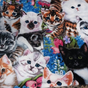 Cats Fleece Fabric Toilet Seat Cover Set Bathroom Accessories (2PC)