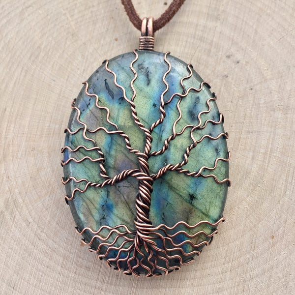 Tree of Life Necklace, Labradorite Necklace, Wire Wrapped Crystal, Crystal Jewelry, Spiritual Jewelry, Labradorite Pendant, Tree of Life