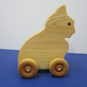 Cat Handmade Wood Toy On Wheels Mobile Children&#39;s Toy