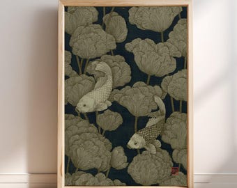 Japanse textielkunstprint met koivissen en lotusbladeren, vintage Aziatische wanddecoratie, oosterse kunst met karpervijver, woondecoratie in Japandi-stijl.