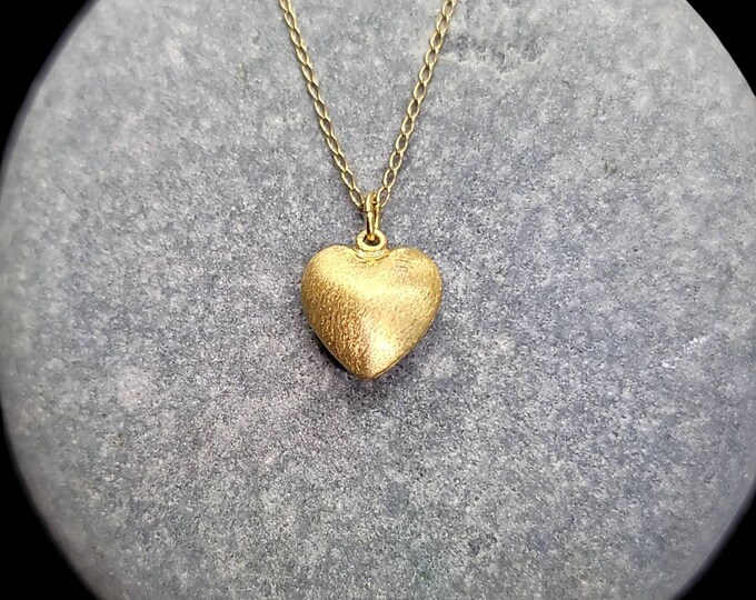 Beautiful 14K Yellow Gold 3-D Satin Heart Charm Pendant.