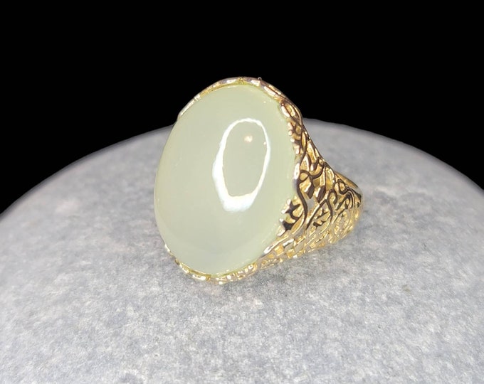 Gorgeous 18K Yellow Gold Vermeil Filigree Chalcedony Ring.