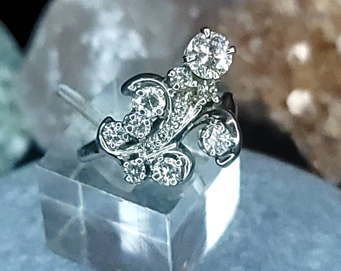 Antique 14K White Gold 1.25 CTW SI1 G-H Floral Diamond Engagement Ring