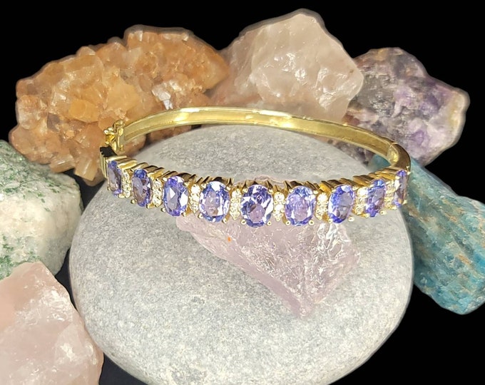 Gorgeous 14K Yellow Gold 10.00 CTW Natural Oval Tanzanite & Diamond Hinged Bangle Bracelet, 7".