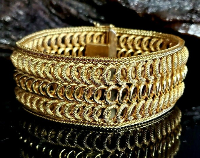 Vintage Ladies 18 Karat Yellow Gold 27mm Custom Handmade 7.25" Bracelet . #MA03