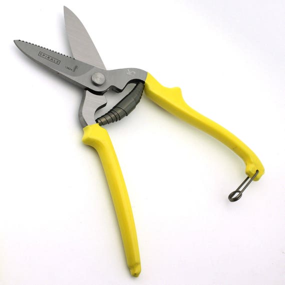 Heavy Duty Scissor with Wire Stripper