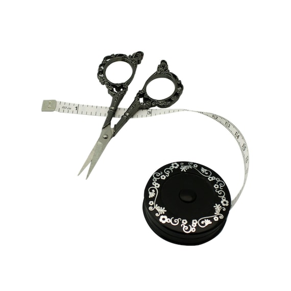 Klasse Embr Scissors & Tape Measure Gift Set Black