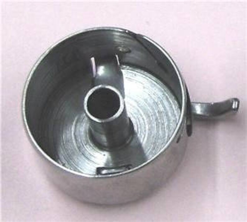 15-90 15K88 Bobbin Case #125291 For Singer 15-88 15-91 Sewing Machine
