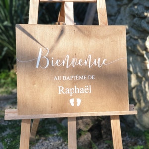 Pancarte pour baptême,anniversaire en bois peint pour déco champêtre nature et élégante.