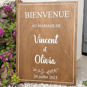 Pancarte de bienvenue pour mariage en bois peint à la main. Déco mariage, baptême, anniversaire