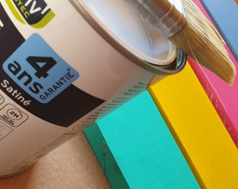 Couches de vernis supplémentaires pour pancarte en bois