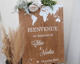 Pancarte de bienvenue au mariage. Panneau de mariage sur le thème du voyage en bois peint