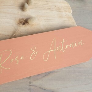 Flèches directionnelles en bois pour mariage . Flèches déco pour mariage terracotta et differentes coulers.