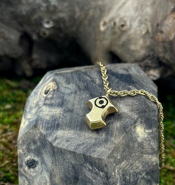 Sterling Silver FFXIV Azem Crystal - Etsy 