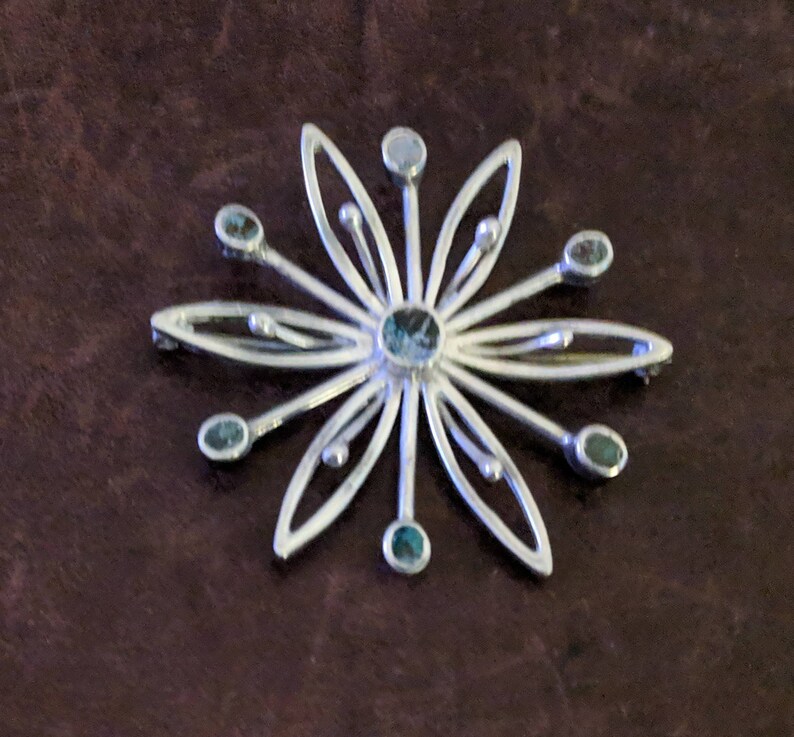 ON SALE Vintage Sterling Silver and Stone Brooch