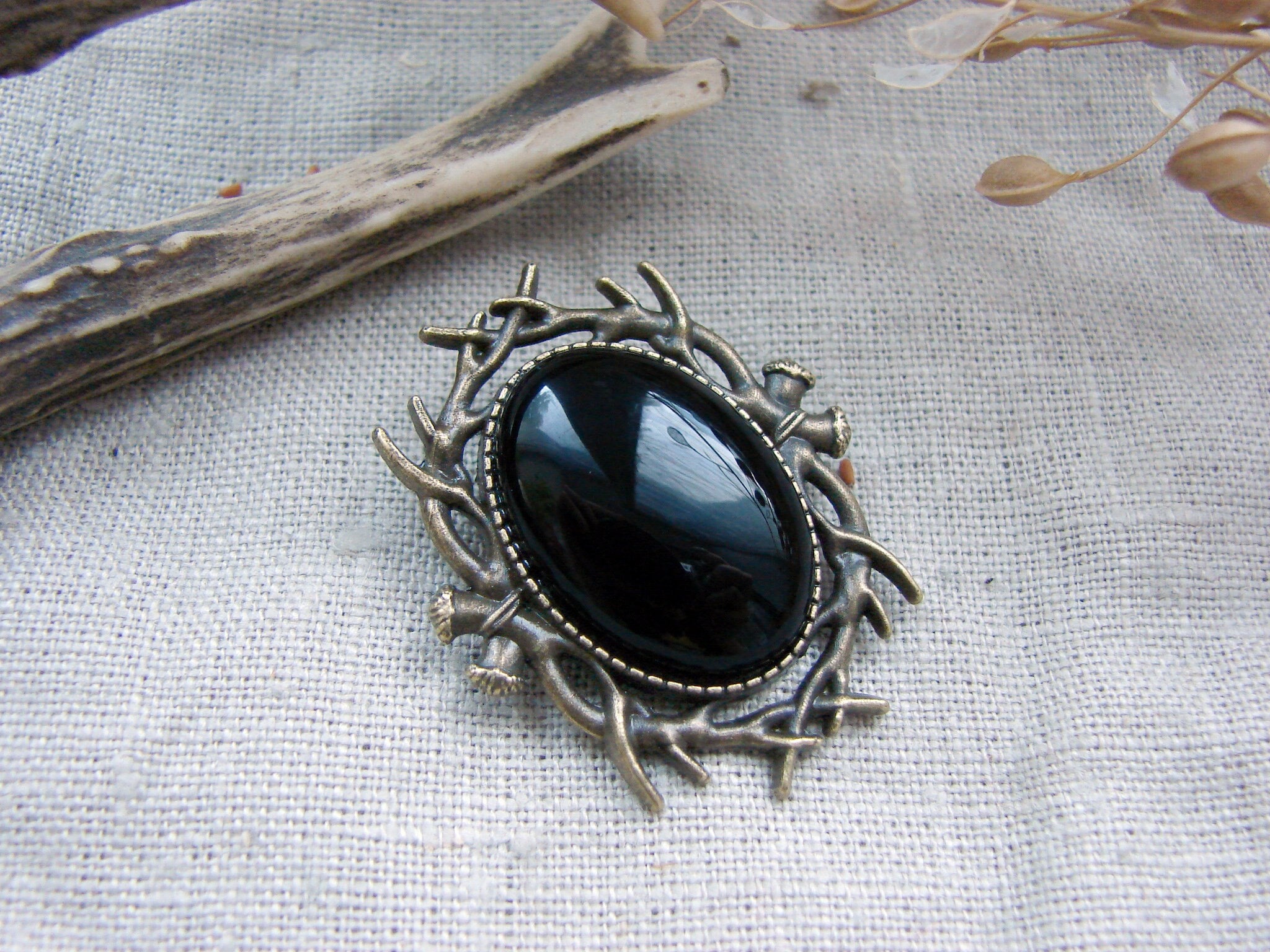 Onyx Brooch - Etsy
