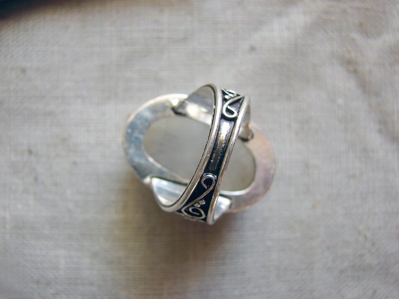 Rainbow Moonstone Ring size 7 34 Moon Stone Blue Flashy Jewellery Witch powerful spiritual silver gothic statement jewelry ceremonial magic