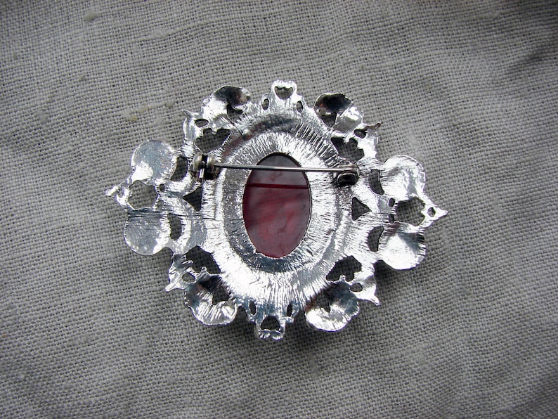 Ruby Red Brooch with Bat, Macabre Glass Silver Filigree Pin, Gothic Wedding Romantic Accessories, Vampire Cosplay Jewelry, Birthday Gift image 7