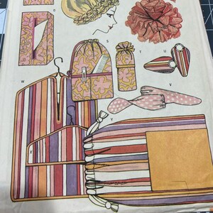 McCalls Sewing Pattern 8444 Vintage Uncut Boutique Items Makeup Bag Tote MCM image 3